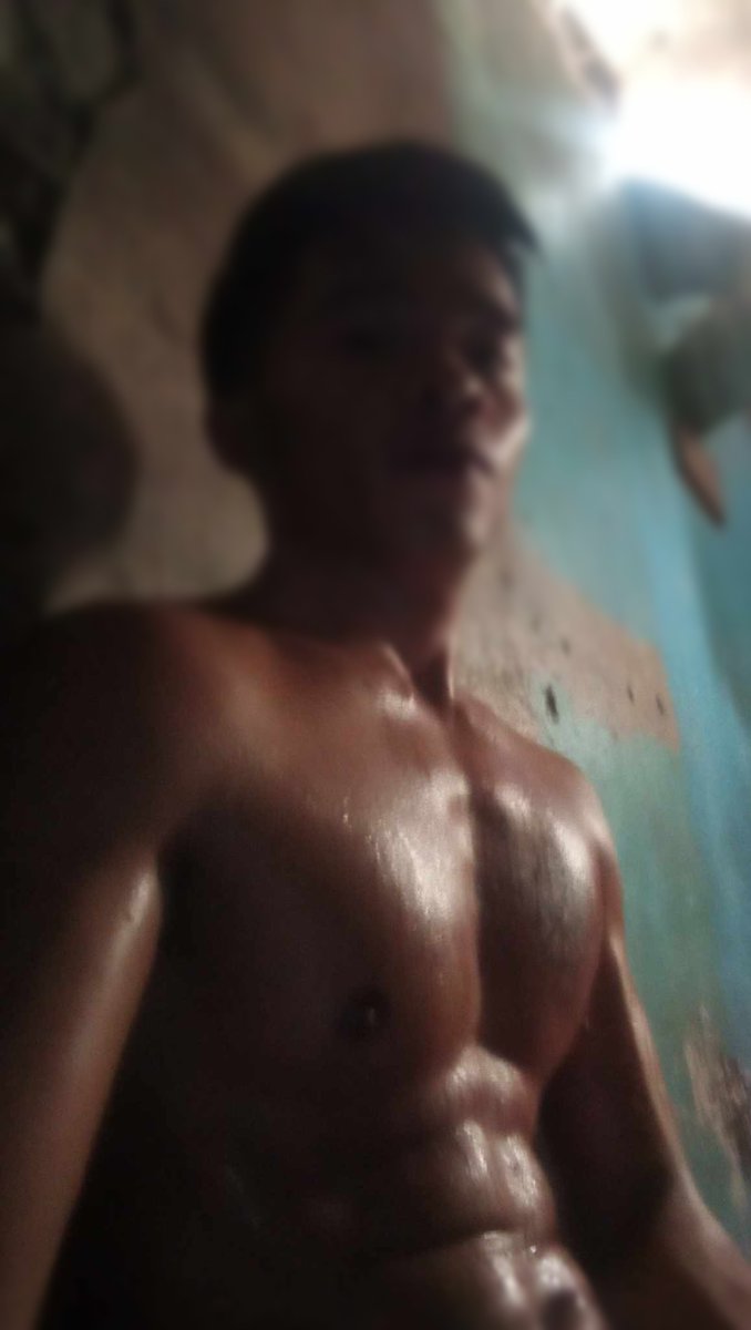 acezie01's tweet photo. grabe din katawan nitong naka-meet kong straight guy from plaridel bulacan 🥵 malaki na alaga sobrang sarap pa ng abs ♥️

#alterplaridel
#alterbulacan
#alterpulilan
#altermalolos
#machongpinoy
#pinoyabs
#pinoyalter
#hotconstru https://t.co/7HF1dLF7bD