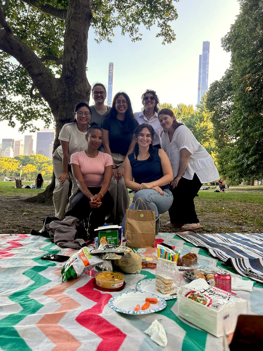 the_lugo_lab's tweet photo. Beautiful day for a picnic! 🍓And to say goodbye to our wonderful research coordinator, wishing @aliceaizza the best of luck as she starts her PhD program this fall! 🥼💙 we will miss you! https://t.co/oCqU9RU2Fm