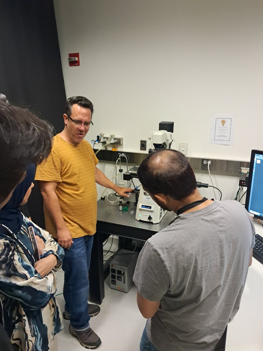 anvargasr's tweet image. Three amazing days in #IALSJanelia!! I really feel so lucky to see all microscopy capacities and lectures with so generous people sharing their experiences and knowledge.

#spreadtheknowledge
#southamericanlightsheet