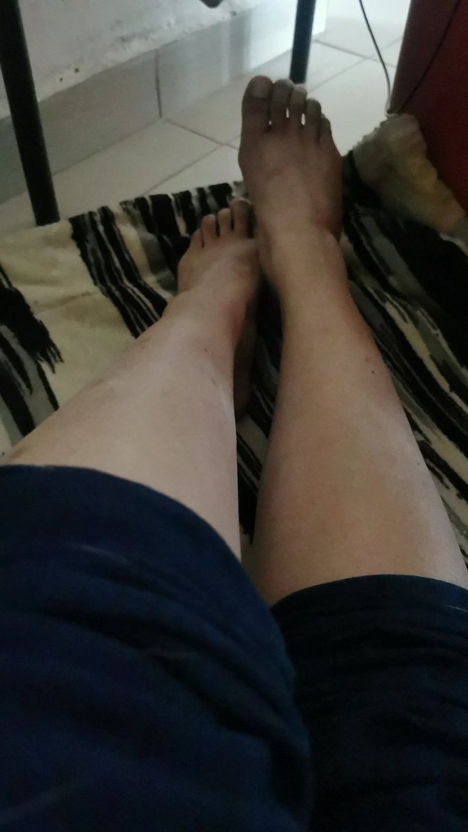 00mNaay's tweet photo. Selling pics of my #bearfeets ๐ ๐
#feet #prettyfeet #piesdescalzos #piesfemeninos #sellerfeet https://t.co/O37zUPl5Ss