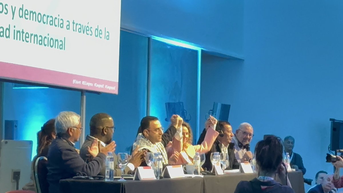AFTEVPDeJesus's tweet image. At the @eduint #EICongress where @fedingram led a panel on #RealSolutions to defend rights &amp;amp; democracy through International solidarity. We must pay attention to what is happening around the world because together we can create meaningful change @AFTunion #RealSolutions