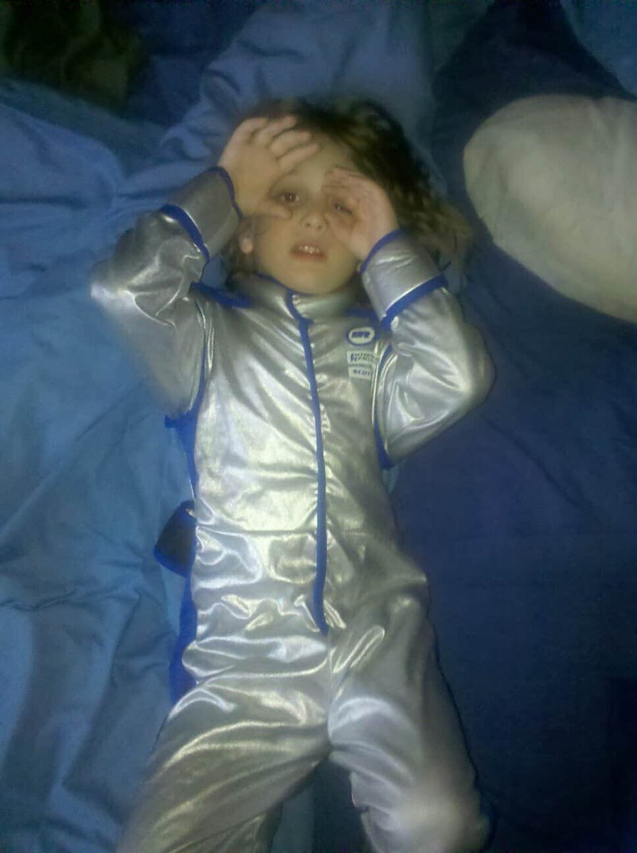 AshtonLamont's tweet photo. Blast from the past: The Cass Who Fell To Earth.....#hellospaceboy https://t.co/jLEaN6aYuq