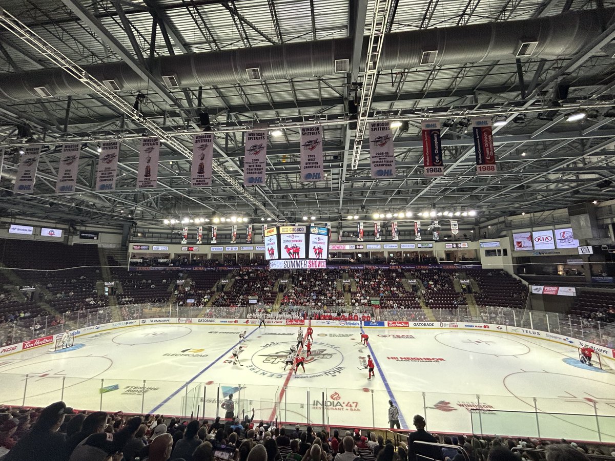 BetOnBanana's tweet photo. 🇨🇦CANADA SUMMER SHOWCASE🇨🇦

Team Red vs Team White tonight at the WFCU Centre in good ol Windsor Ontario🥅🏒
#TeamCanada #Hockey #WFCU #NHL https://t.co/1ajLFyZXDg