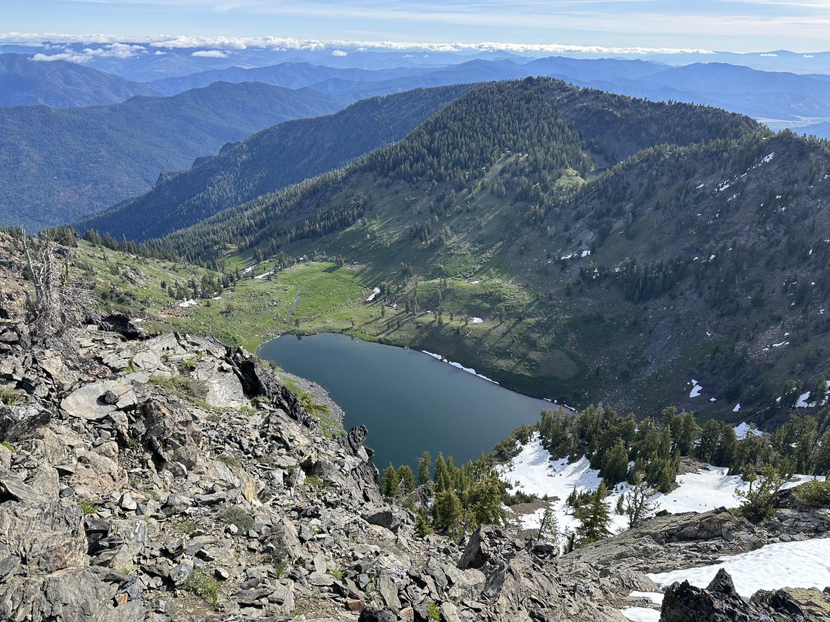 SeanCasserly's tweet photo. Boulder Peak, Klamath Mountains 
#summitswagger #peakbagger https://t.co/IiBMBpHuLV