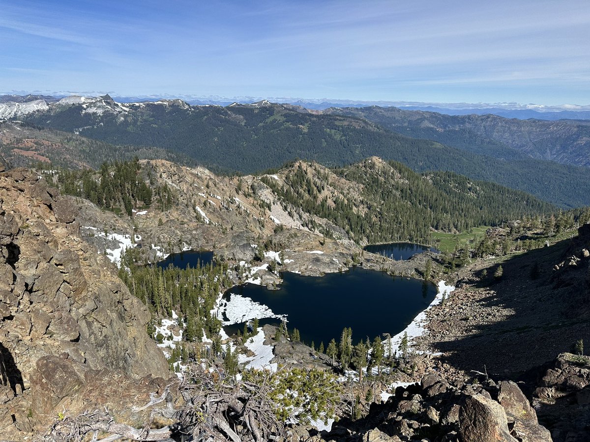 SeanCasserly's tweet image. Boulder Peak - Southwest 
Klamath Mountains
#summitswagger #peakbagger