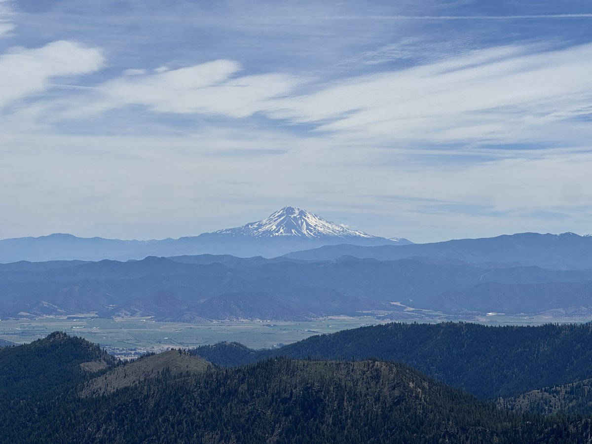 SeanCasserly's tweet image. Boulder Peak - Southwest 
Klamath Mountains
#summitswagger #peakbagger