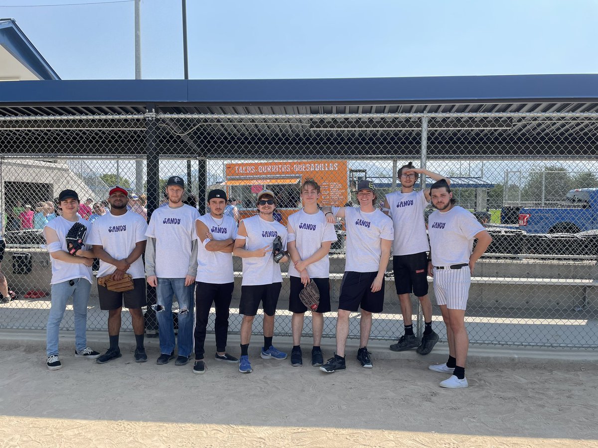 Amy Taylor (@sperryamy25) on Twitter photo Annual chilis softball tournament 🥎🥎. Team #Sandy came to play today!!!! Best time with the best team!!!! <a href="/anarchy_bus/">mike greer</a> <a href="/Chilis/">Chili's Grill & Bar</a> Annual chilis softball tournament 🥎🥎. Team #Sandy came to play today!!!! Best time with the best team!!!! <a href="/anarchy_bus/">mike greer</a> <a href="/Chilis/">Chili's Grill & Bar</a>