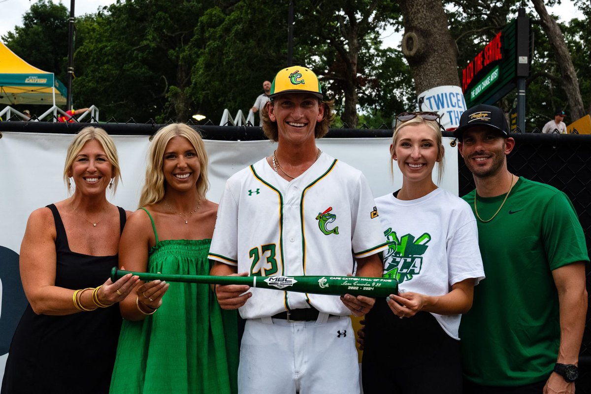 CapeCatfish's tweet photo. A special night for this Catfish player tonight!

Lane Crowden was officially inducted into the Catfish Hall of Fame for his incredible career with the Fish. https://t.co/az51GTUbVg
