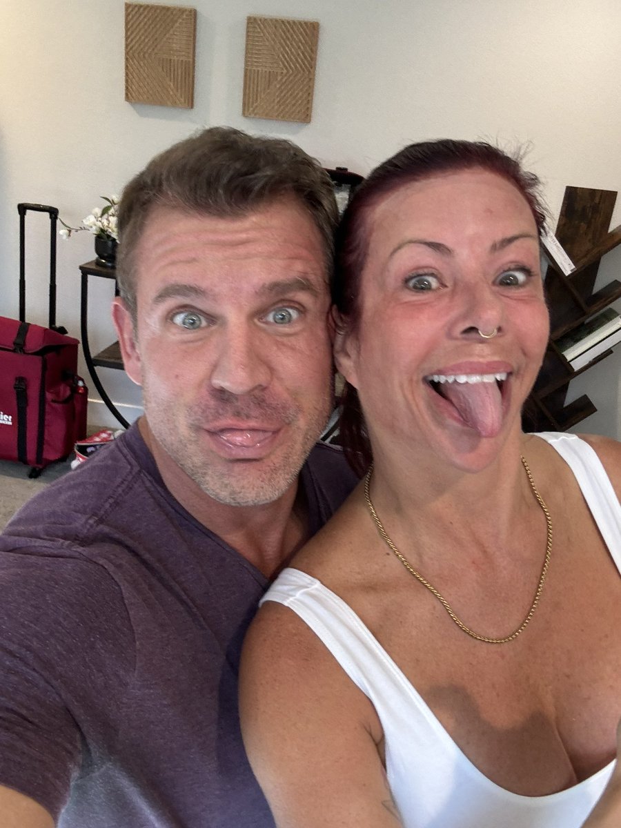 JasonSarcinelli's tweet photo. Popped my @Brazzers cherry today
#LegendaryHead from this one @AlexisFawx
I am not a religious man but GOD BLESS https://t.co/0978PoVdy7