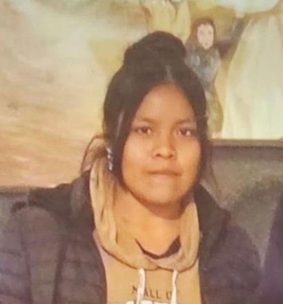 desaparecidas argentina (@desaparecidaorg) on Twitter photo #URGENTE BÚSQUEDA EN TIEMPO REAL #SALTA
🆘 PEDIMOS MÁXIMA DIFUSIÓN 🙏
Dalila Hilda tiene 17 años, desapareció el 28/7 en General Mosconi, provincia de Salta. Se hizo la denuncia. Por favor compartir, y si la ven avisar #Urgente a la policía local, o al ☎️ 911
<a href="/GustavoSaenzOK/">Gustavo Sáenz</a> #URGENTE BÚSQUEDA EN TIEMPO REAL #SALTA
🆘 PEDIMOS MÁXIMA DIFUSIÓN 🙏
Dalila Hilda tiene 17 años, desapareció el 28/7 en General Mosconi, provincia de Salta. Se hizo la denuncia. Por favor compartir, y si la ven avisar #Urgente a la policía local, o al ☎️ 911
<a href="/GustavoSaenzOK/">Gustavo Sáenz</a>