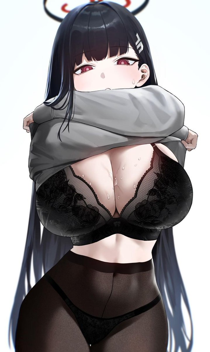 —— “Cuanto calor.. ¿No le molesta si me quito mi suéter?~ ”