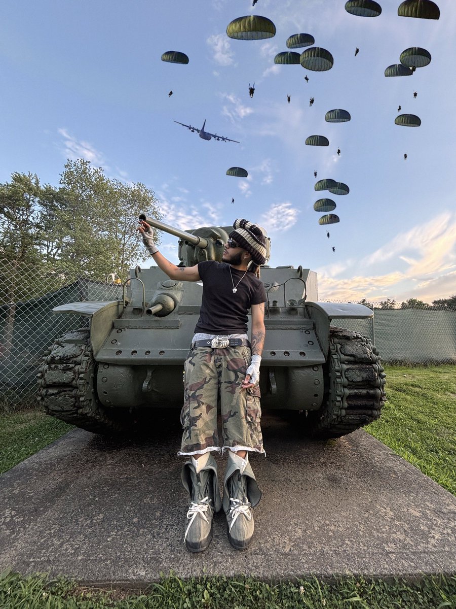 Jodeiine's tweet photo. 1v1 quickscope ? https://t.co/IpWzeXgV2H
