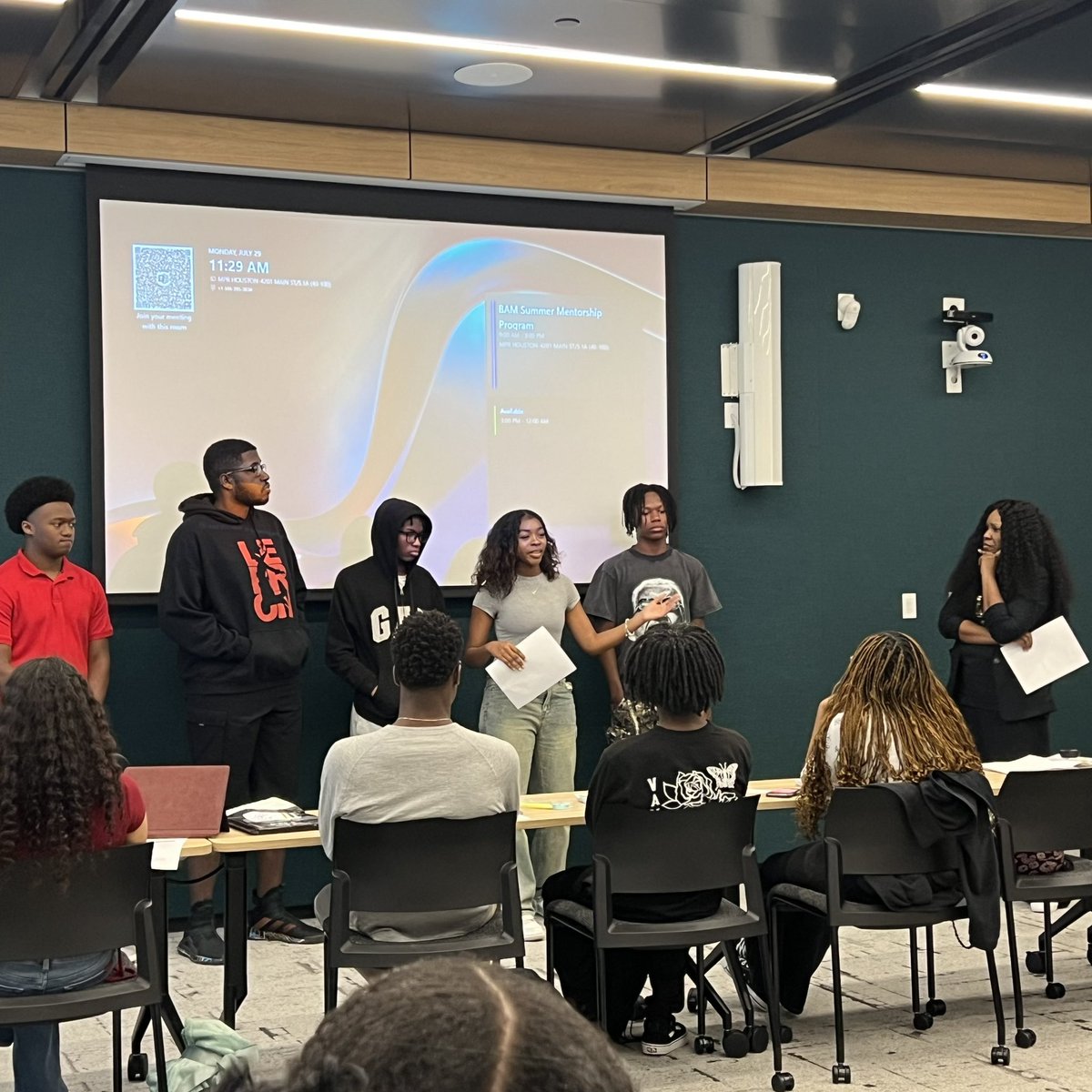 OWMediaCompany's tweet photo. 🎤🙏🏾 The "Leadership Launchpad" workshop was a success! 📚💼 Proud to participate with @Microsoft and Blacks at Microsoft (BAM) Houston on this impactful program.

#TheDrDawn #CertifiedLifeCoach #Microsoft #BlacksAtMicrosoft #Speaker #Purpose https://t.co/1sub0xoIM6