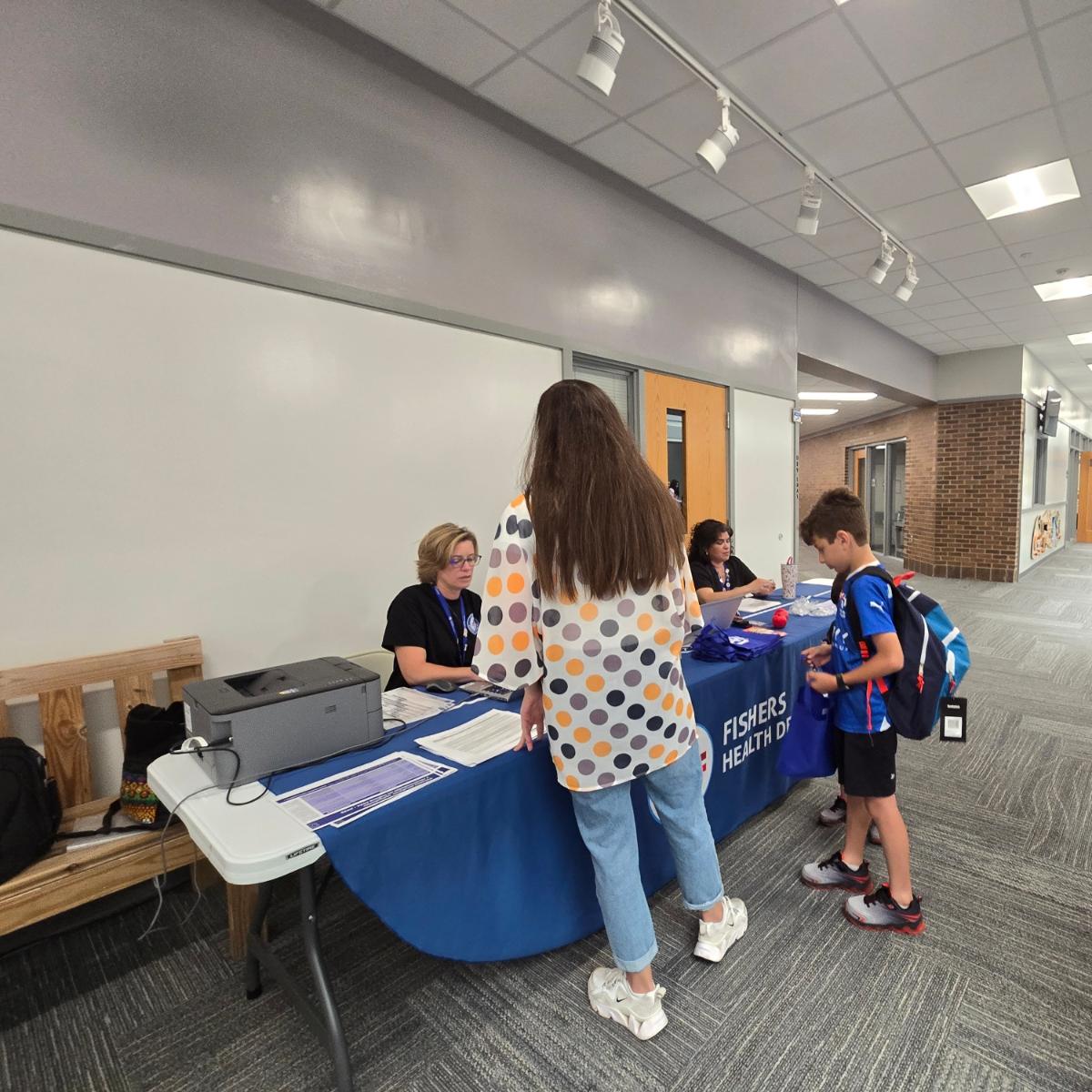 MrsBeiswanger's tweet image. What a night!  Library cards given+immunization appointments made + Skyward and Parent Square Completed + pizza = ENL Meet and Greet success!  Thank you for teachers and our community to help this night! #Bulldogproud
@NBEbulldogs @FishersHealth  @FishersFireDept @HamiltonEastPL