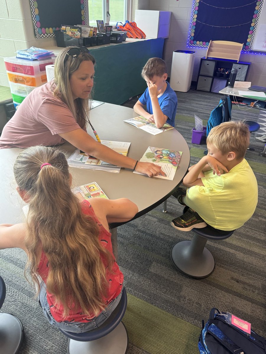 SLCSJumpStart's tweet photo. Making ice cream in a baggie, more reading groups &amp; recess fun during week 3 of Jump Start! https://t.co/RT1nanJhq1