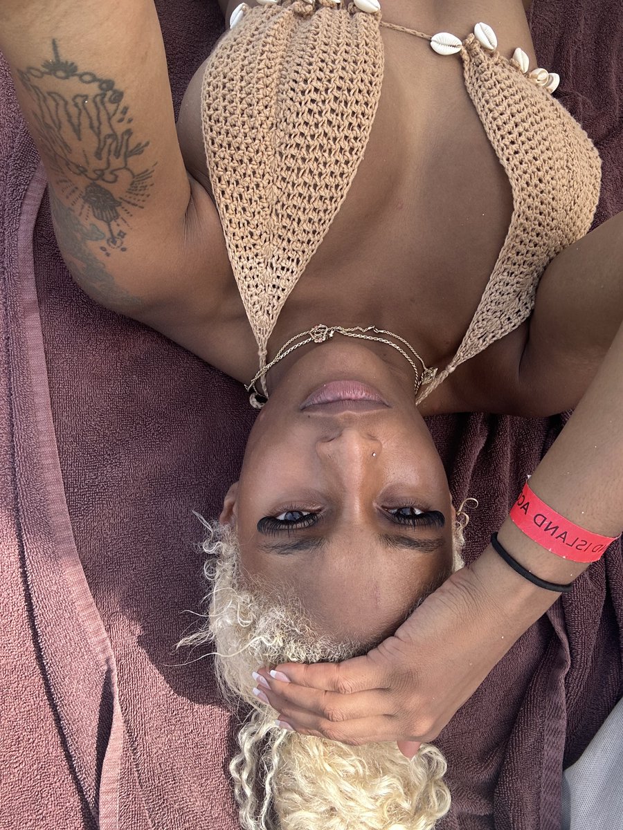 Ms. West tweet media