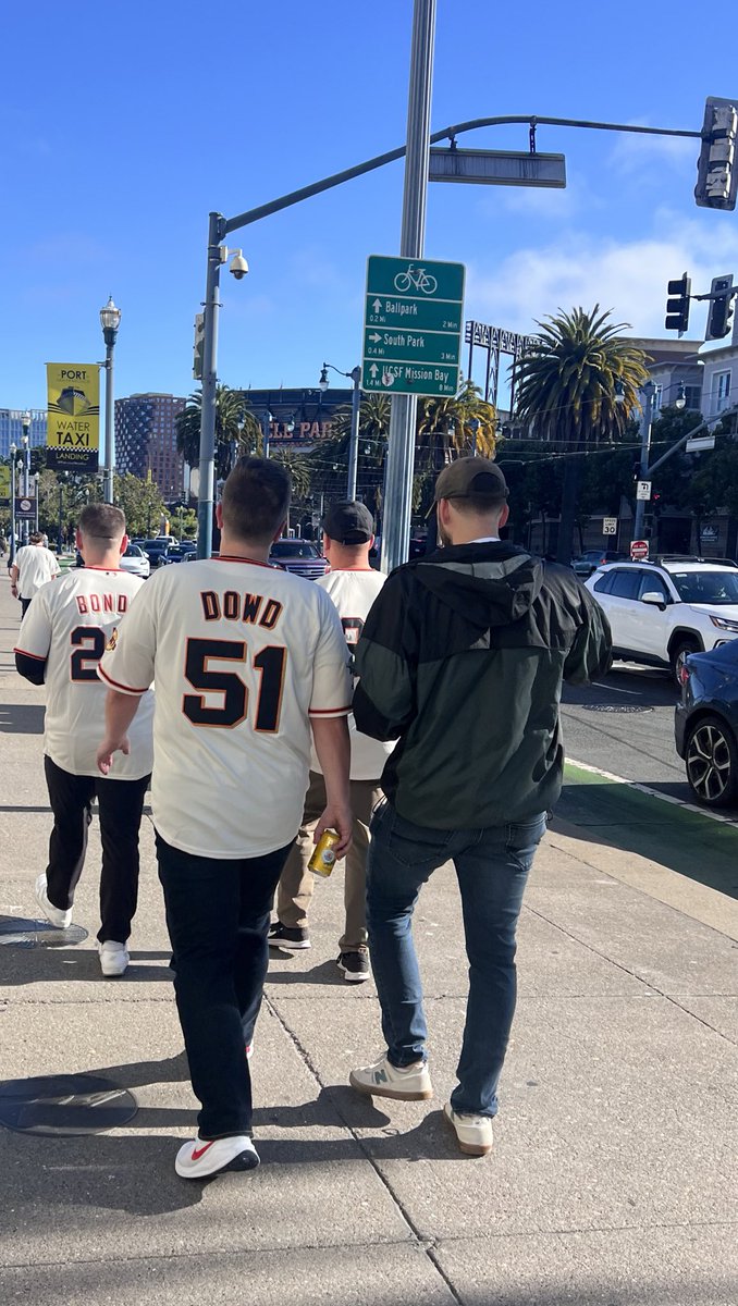 HellaADZ's tweet image. If you know, you know 😂 #SFGiants