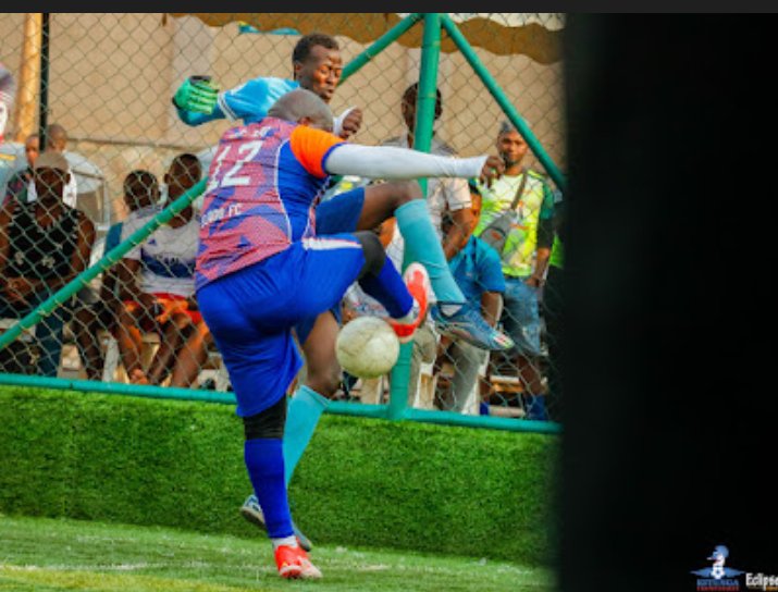 EladoFc's tweet image. Shooting was the order of the day by @TKijunjuure and marking @KitungaLeague GW14
#Season7
#ElitePublishersLtd
#TulumbeKaaziFinal