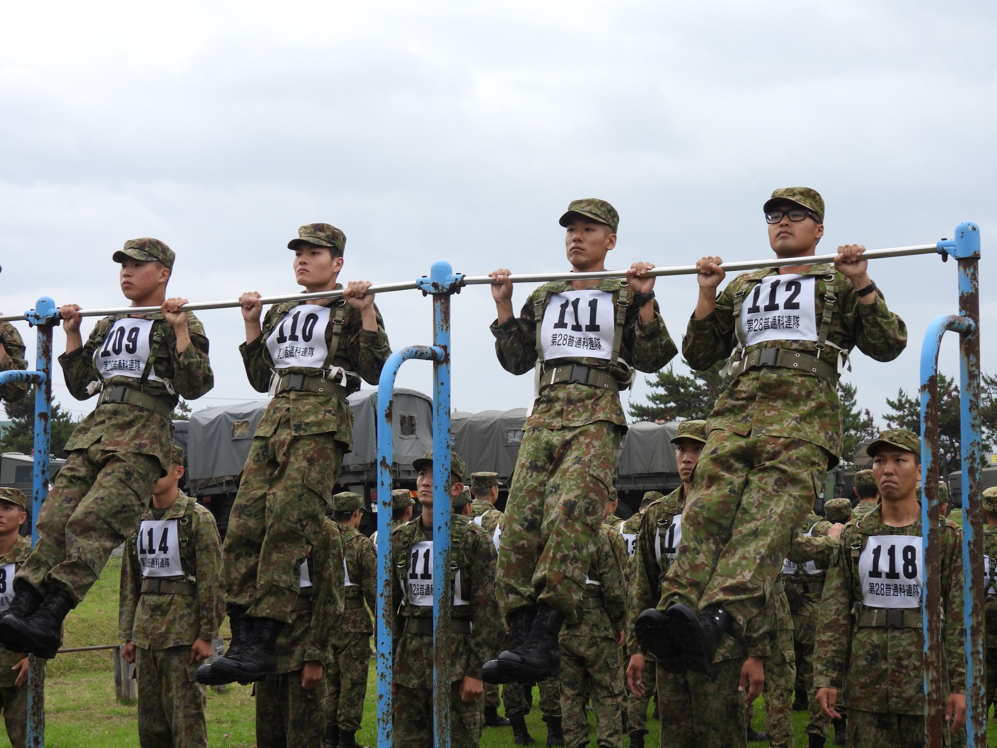 陸上自衛隊　チャレンジ　11旅団２枚セット 陸上自衛隊 チャレンジコイン 11旅団2枚セット