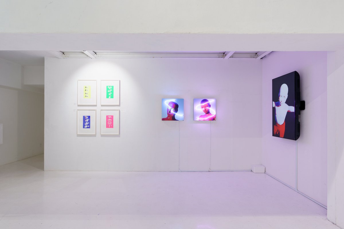 CALM_AND_PUNK's tweet photo. 【📢今週末までの展示のご案内】
"Alter Being: Only the Hat Knows"
2024/7/19 (Fri.) - 8/4 (Sun.) 13:00~19:00

CALM &amp; PUNK GALLERYでは、韓国のアーティスト、Seounghee Lee(イ・ソンヒ)とTZUSOO(チュースー)の作品を紹介する展示"Alter Being: Only the Hat Knows"を開催中。ぜひお見逃しなく。 https://t.co/gluT6vAh7q