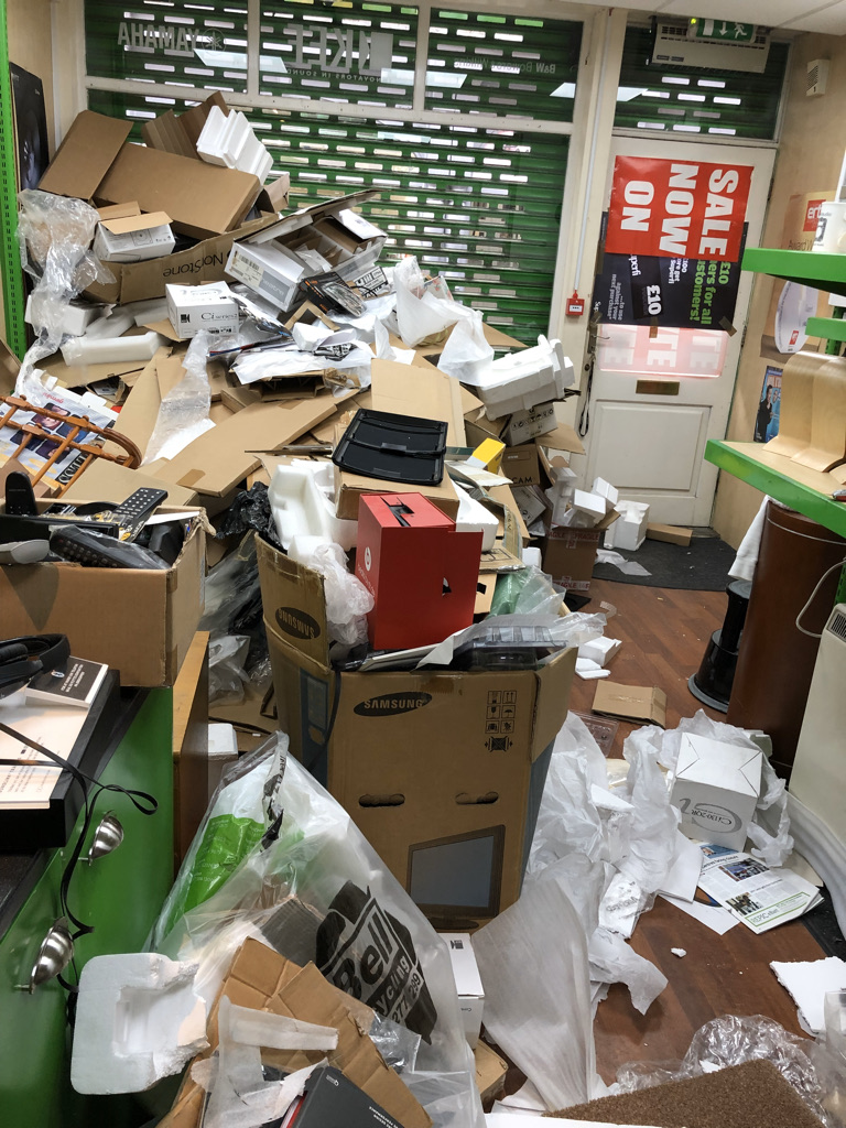 Superfi Lincoln. What on earth? All Superfi stores closed down. #hifi #hifiaudio #superfi