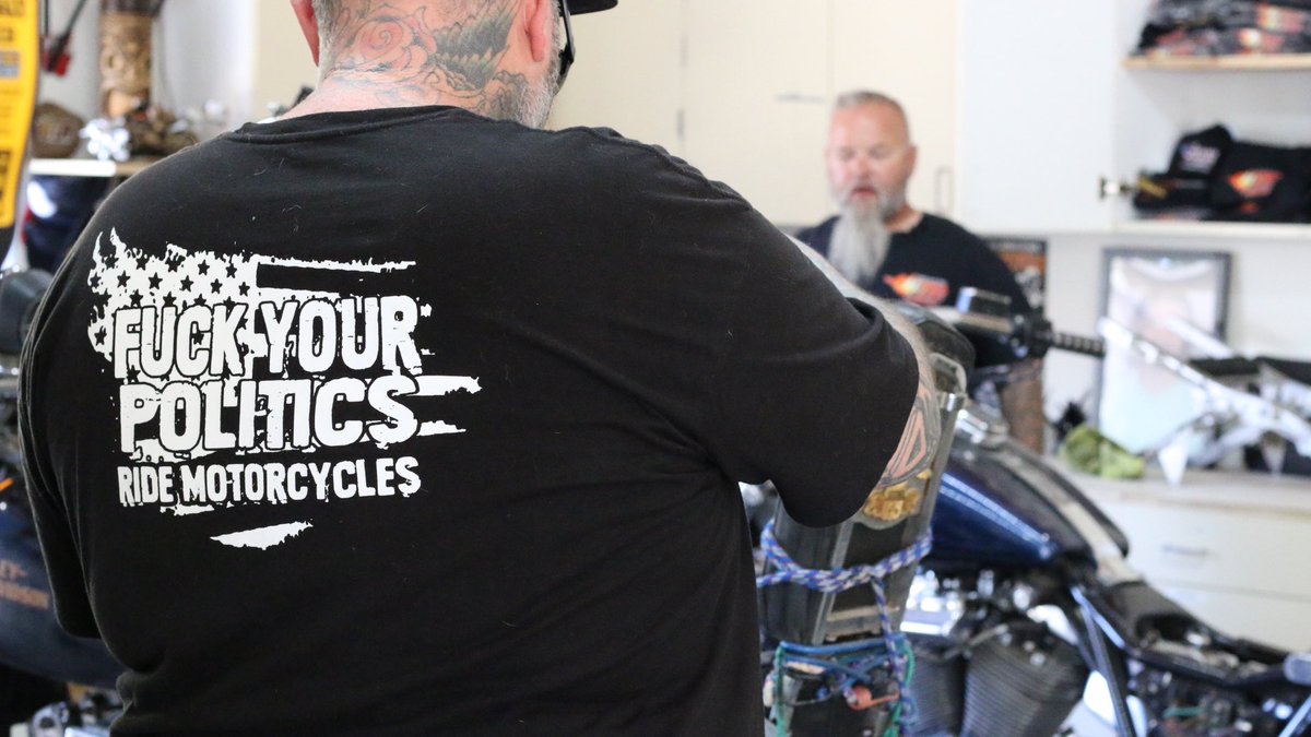 SpeedKingsCycle's tweet photo. New shirts on the site. 

. . https://t.co/Tw6TWOsXu1 . . . #SpeedKingsEquipped #SpeedKingsCycle #HarleyDavidson #HarleyWheelies #HDlowrider #EPMracing #Sportster #Harley #Dyna #Fxbb #Fxlr #Fxr #M8 #FLHR #PerformanceBagger #RoadGlide #RoadKing #FLHR #bagger https://t.co/ApHbSjVor0