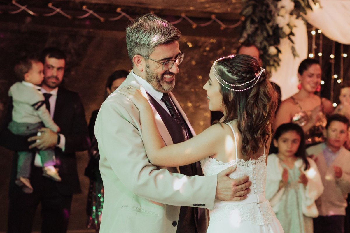 dicen que el primer amor de una mujer es su padre
•
•
•
y el mío si lo es…❤️‍🩹