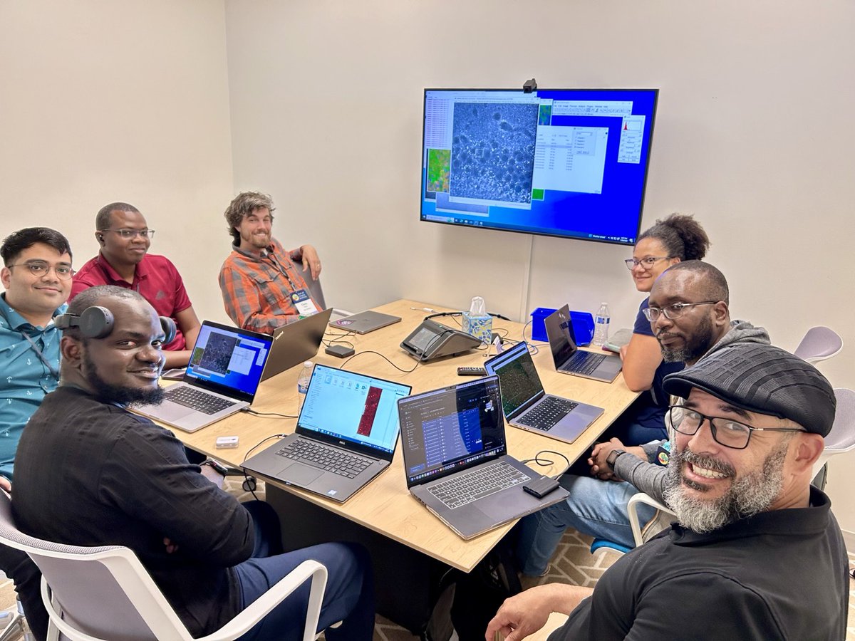 AllenInstitute's tweet image. Today we kicked off PAIR-UP Advanced Imaging Workshop for Black Imaging Scientists. Participants will work closely with our Cell Science team to identify validated quantitative approaches that can be applied to their own imaging data. #BlackinSTEM @pairupbiology