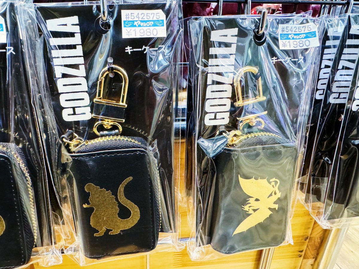 東宝オリジナルグッズが5階売場に新入荷? 「キーケース」 ✓#ゴジラ 