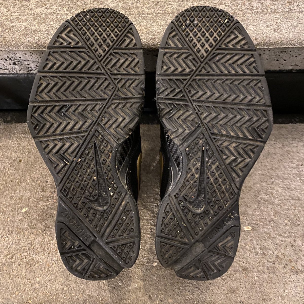 정몽규사퇴하아 Chung Mong Gyu Out Boycott Hyundai (@joekamhan) on Twitter photo <a href="/RetailTuesday/">RetailTuesday</a> Kobe 1 #MambaDay sz 8 used $200 shipped PP invoice. Questions welcome. #RetailTuesday <a href="/RetailTuesday/">RetailTuesday</a> Kobe 1 #MambaDay sz 8 used $200 shipped PP invoice. Questions welcome. #RetailTuesday