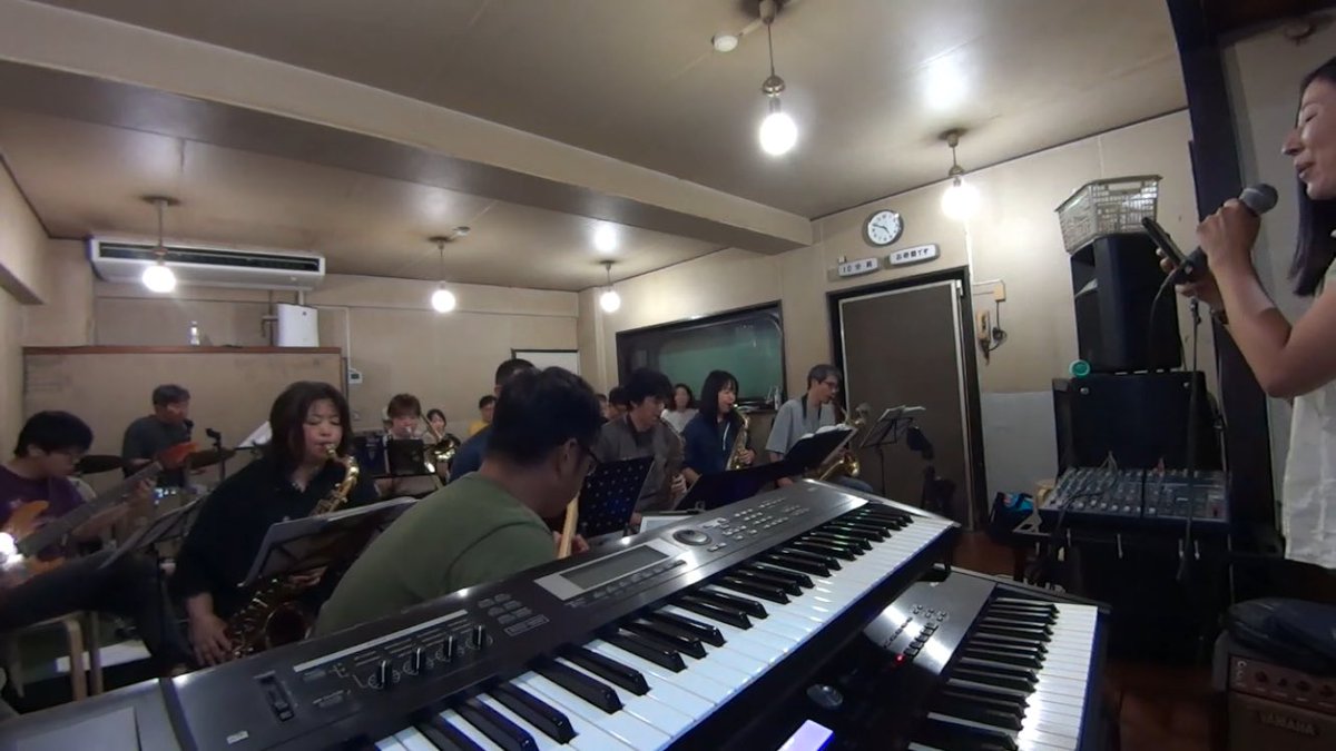 UJO_Jazz's tweet image. 【演奏情報】
8/11(日)に『はるひの夏フェス2024』で出演します!JCジャズシンガーの寧々さんと初コラボ!!必見です😆
8/11(日)18:30-19:15
はるひ野小中学校校庭
★はるひの夏フェスHP★
sites.google.com/view/haruhinos…
#はるひの夏フェス2024
#untitledjazzorchestra
#名も無きジャズ楽団