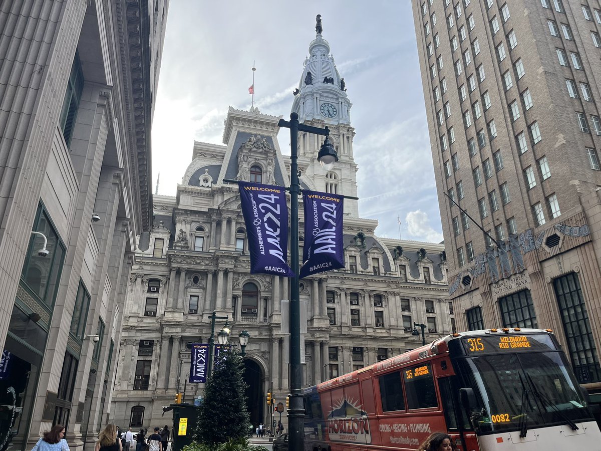 Just wrapped up my poster presentation at #AAIC24 Day 3! 🎉 Huge thanks to everyone who stopped by to say hi and share their awesome suggestions! Shoutout to the amazing <a href="/ISTAART/">ISTAART</a> ambassador team and my Trinity friend <a href="/AnnaRosicka/">Anna Marie Rosická 🇺🇦☮️ @annarosicka.bsky.social</a> for their support!