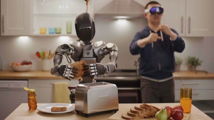 Nvidia introduced new Generative AI models for the industrial metaverse, enabling support for OpenUSD geometry, materials, and physics. These tools are in use by companies like Foxconn and WPP to innovate. buff.ly/3SsFn0w