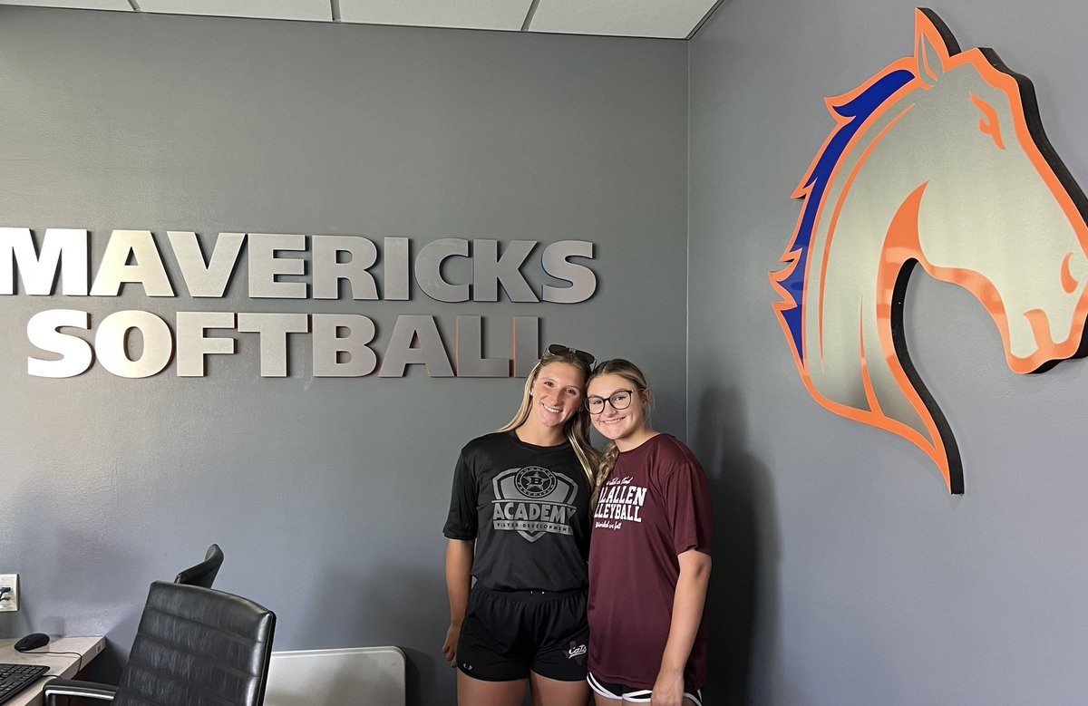 Brookelynn Meador (@brookelynnmead1) on Twitter photo Thank you Coach <a href="/Kara_Dill/">Kara Dill</a> & Coach <a href="/hunter_bunch10/">Hunter Bunch</a> for a great visit yesterday! Had fun catching up & learning what UTA Softball is all about ! ❤️ touring the beautiful campus! <a href="/UTAMavsSB/">UTA Softball</a> <a href="/Tflolentz/">Teresa Flores Lentz</a> <a href="/Calallen_SBall/">Calallen Wildcats Softball</a> <a href="/dale_serie/">Dale Serie</a> <a href="/coachchuck16u/">Chuck Peters</a> <a href="/rshawn7520/">Rodney Williams</a> <a href="/bombers_academy/">Bombers Academy</a> Thank you Coach <a href="/Kara_Dill/">Kara Dill</a> & Coach <a href="/hunter_bunch10/">Hunter Bunch</a> for a great visit yesterday! Had fun catching up & learning what UTA Softball is all about ! ❤️ touring the beautiful campus! <a href="/UTAMavsSB/">UTA Softball</a> <a href="/Tflolentz/">Teresa Flores Lentz</a> <a href="/Calallen_SBall/">Calallen Wildcats Softball</a> <a href="/dale_serie/">Dale Serie</a> <a href="/coachchuck16u/">Chuck Peters</a> <a href="/rshawn7520/">Rodney Williams</a> <a href="/bombers_academy/">Bombers Academy</a>