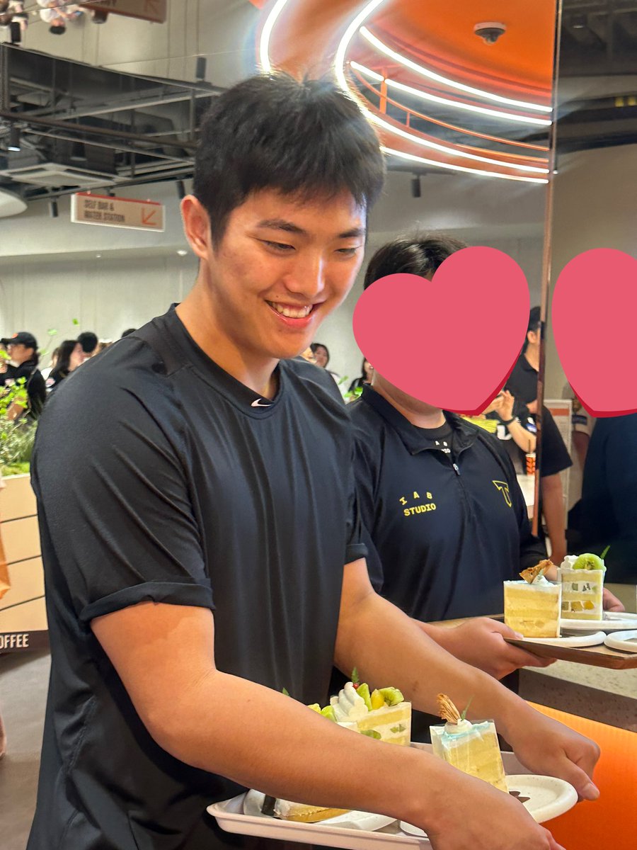 인크커피에 의리 왔다~