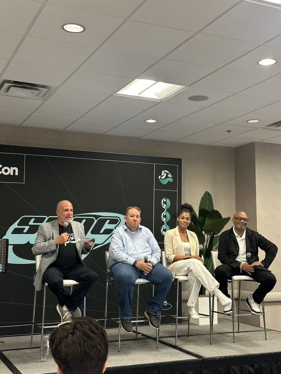 blockchainPath1's tweet photo. @CYBERNETIC2020 🚀 Exciting times ahead! The CBG team is at #COMPTIA #ChannelCon! Join us as we explore the latest in tech, network with industry leaders, and share our innovative solutions. Let’s connect and transform the future together! #CBG #TechInnovation #ChannelCon2024 ✨ https://t.co/wFWT4ascUz