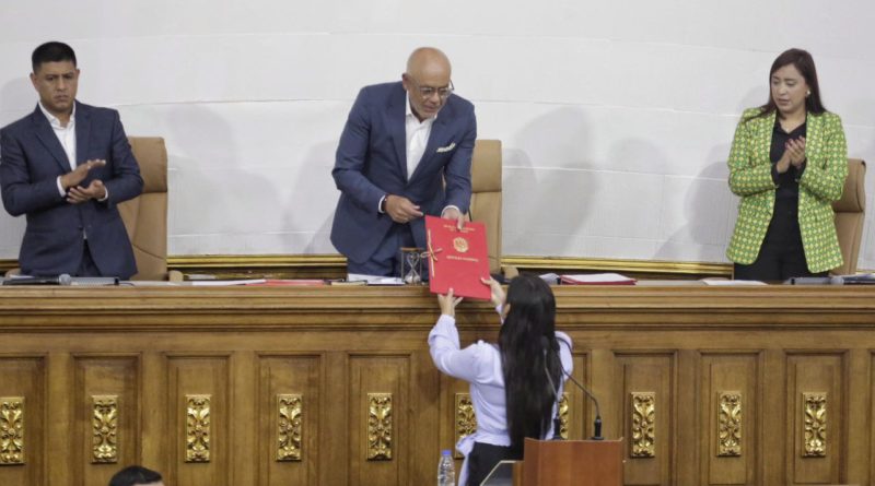 VTVcanal8's tweet image. Aprueban Proyecto de Acuerdo en Reconocimiento a los resultados electorales del 28-J

#VenezuelaEsPaz 

vtv.gob.ve/an-aprueba-pro…