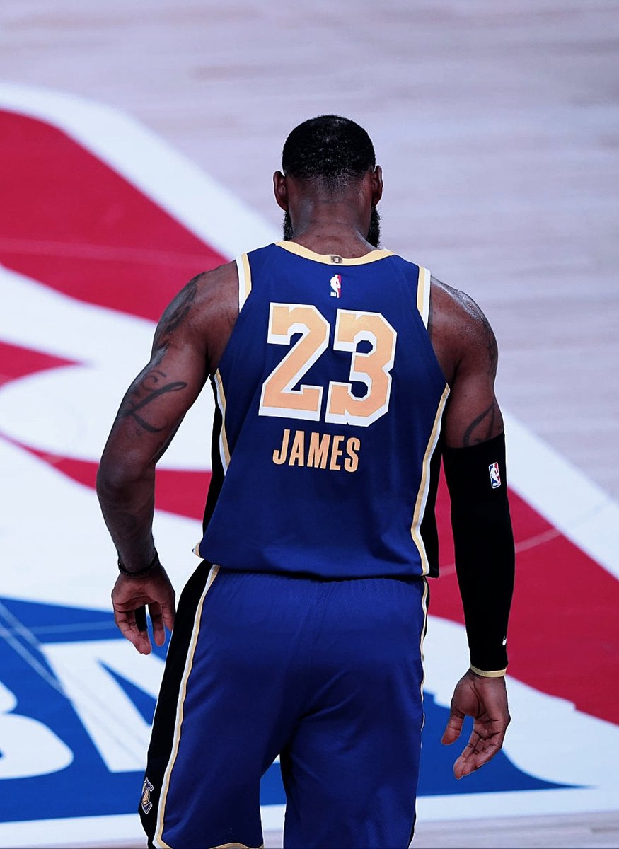 BronMuse tweet media