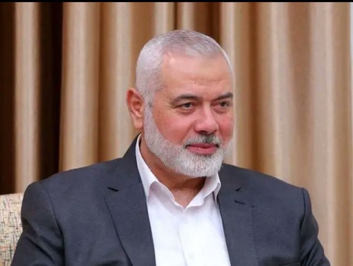 İran'ın hain olduğu bir kez daha kanıtlandı İran'da İsrail tarafından İran işbirliği ile Hamas lideri İsmail heniye   şehit edildi  
Rabbim rahmet eylesin mekanını cennet eylesin Rabbim bize bin İsmail Haniye yetiştirsin #iran #öldu  #gaze