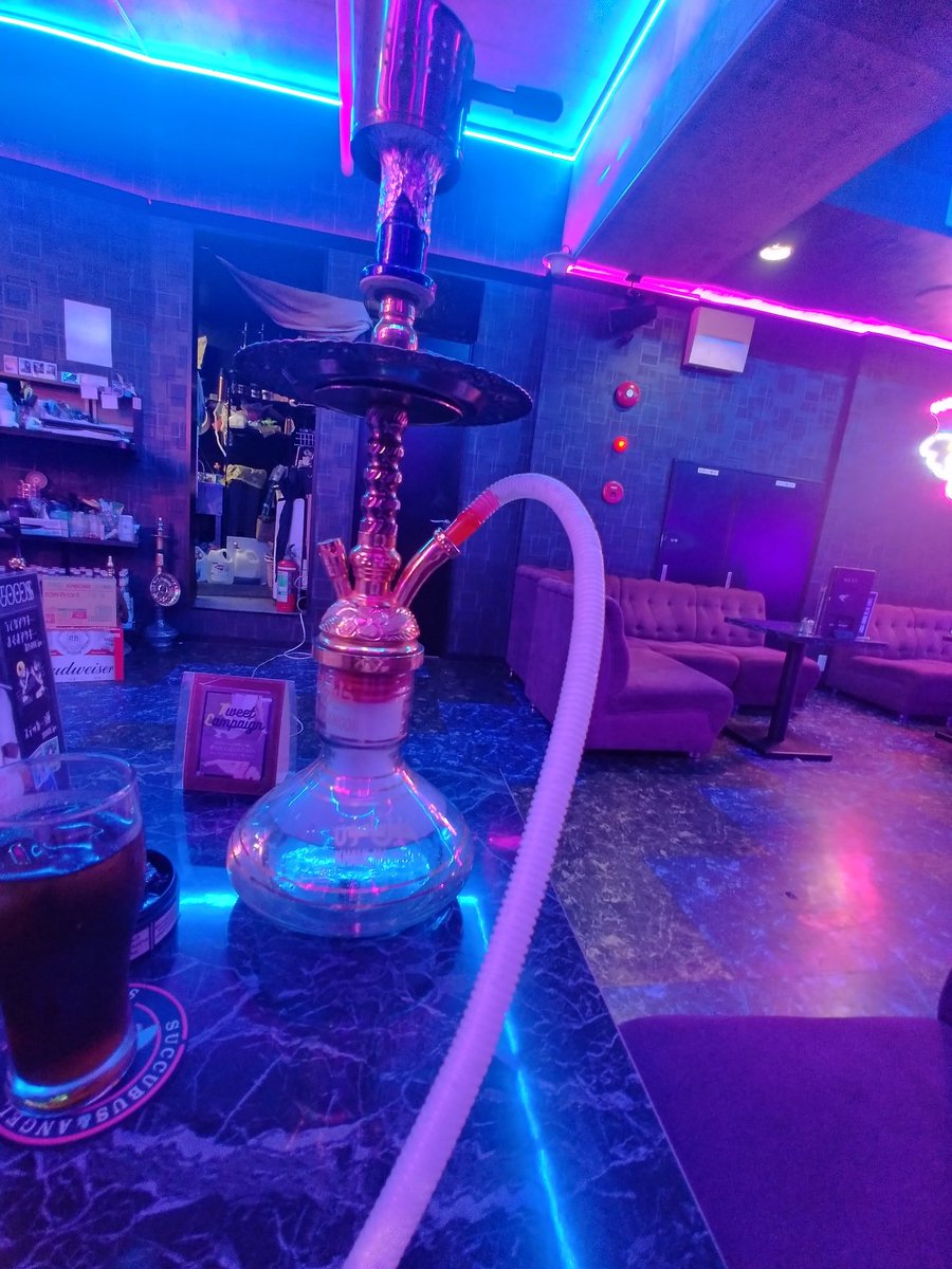 kurohituzi1's tweet image. 1軒目！
サキュバスでゴーレムさんの昼シーシャ！
マンゴー×アイスマンゴー×ゴールデンキウイ×なにか！
なんだかんだ5月ぶりに来れた🙌
夜なチルも楽しみです☺

#shisha #hooka  #シーシャ #水たばこ #シーシャ好きな人と繋がりたい #愛知  #名古屋