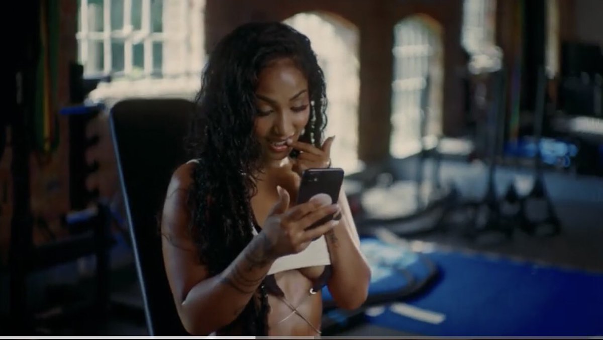 yuzkidola's tweet image. Shenseea - Work Me Out (feat. Wizkid) (Official Music Video) youtu.be/rChLaLZd3Mo?si… via @YouTube clean asf! 🥺 ❤️🦅