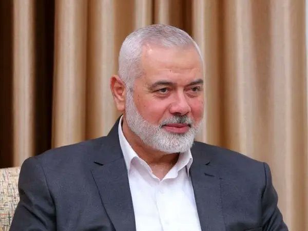 تم البيع بنجاح .
ايرآن قدمة راس #اسماعيل_هنية هدية ثمينة لإسرائيل. 
فاعتبروا يا اصحاب العقول المغفله .
ايران الفرس حليفة اسرائيل