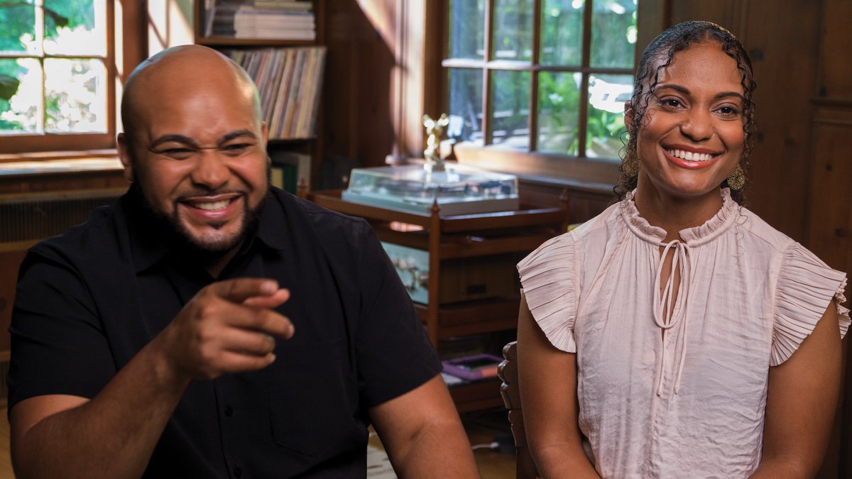 Sell_on_Amazon's tweet image. #Photosoftheday from our video shoot with inspiring Amazon sellers and employees! Get a sneak peek into the making of a few of our video campaigns.
#AmazonSellers #AmazonEmployees #Photosoftheday #BTS #PhotoShoot #VideoShoot #AmazonSeller #BTS #BehindTheScenes #ProductPhotography