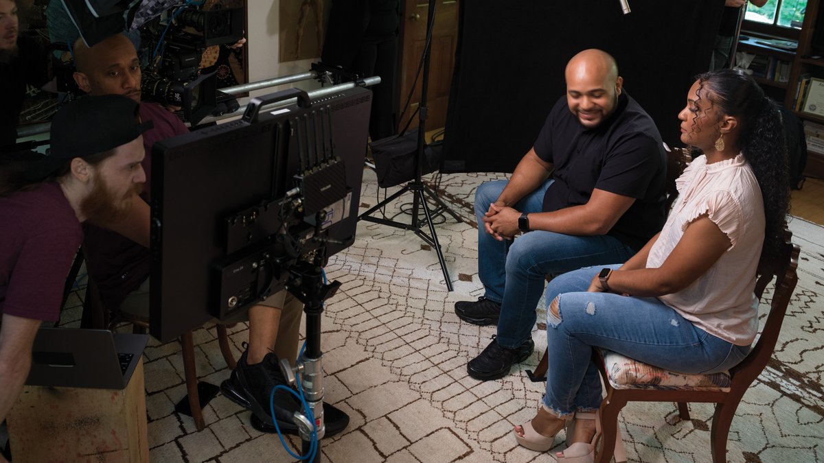 Sell_on_Amazon's tweet image. #Photosoftheday from our video shoot with inspiring Amazon sellers and employees! Get a sneak peek into the making of a few of our video campaigns.
#AmazonSellers #AmazonEmployees #Photosoftheday #BTS #PhotoShoot #VideoShoot #AmazonSeller #BTS #BehindTheScenes #ProductPhotography