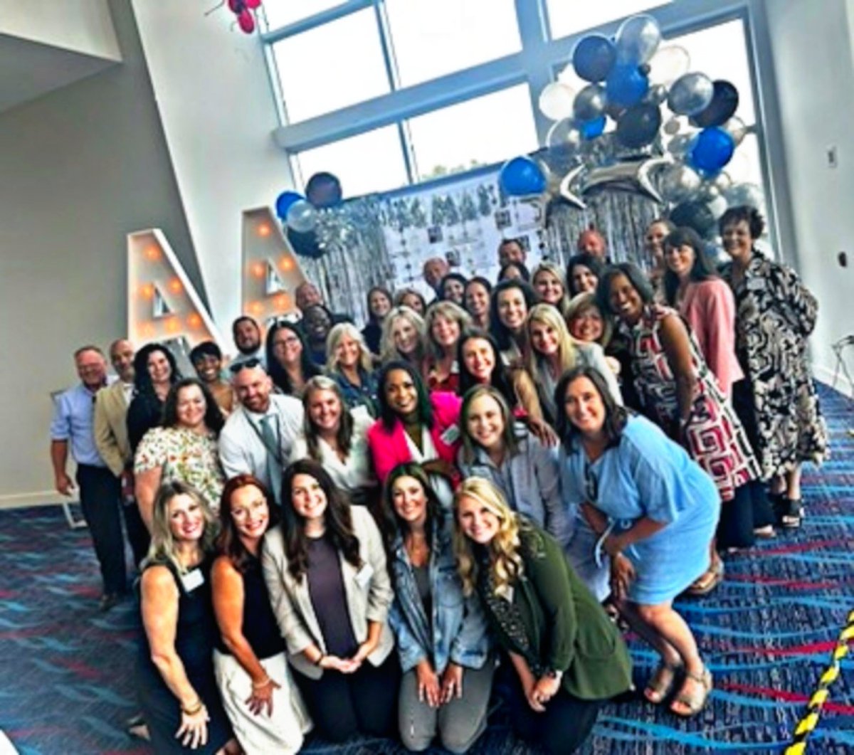 dawnmchildress's tweet image. Growth comes when you recognize the strength in others!Value the excellence  around you! I am thankful to be on such a great team! #AAEA #FortSmithFam