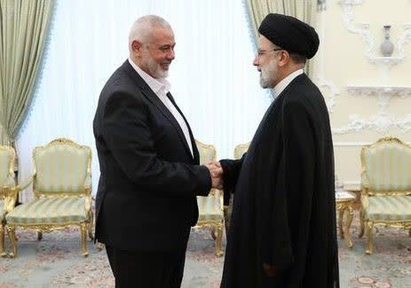 tahriyan313's tweet photo. چه رفاقت های نابی
هردو ختم به شهادت شد
#نحن_قادمون https://t.co/OVgbjSUpQ4