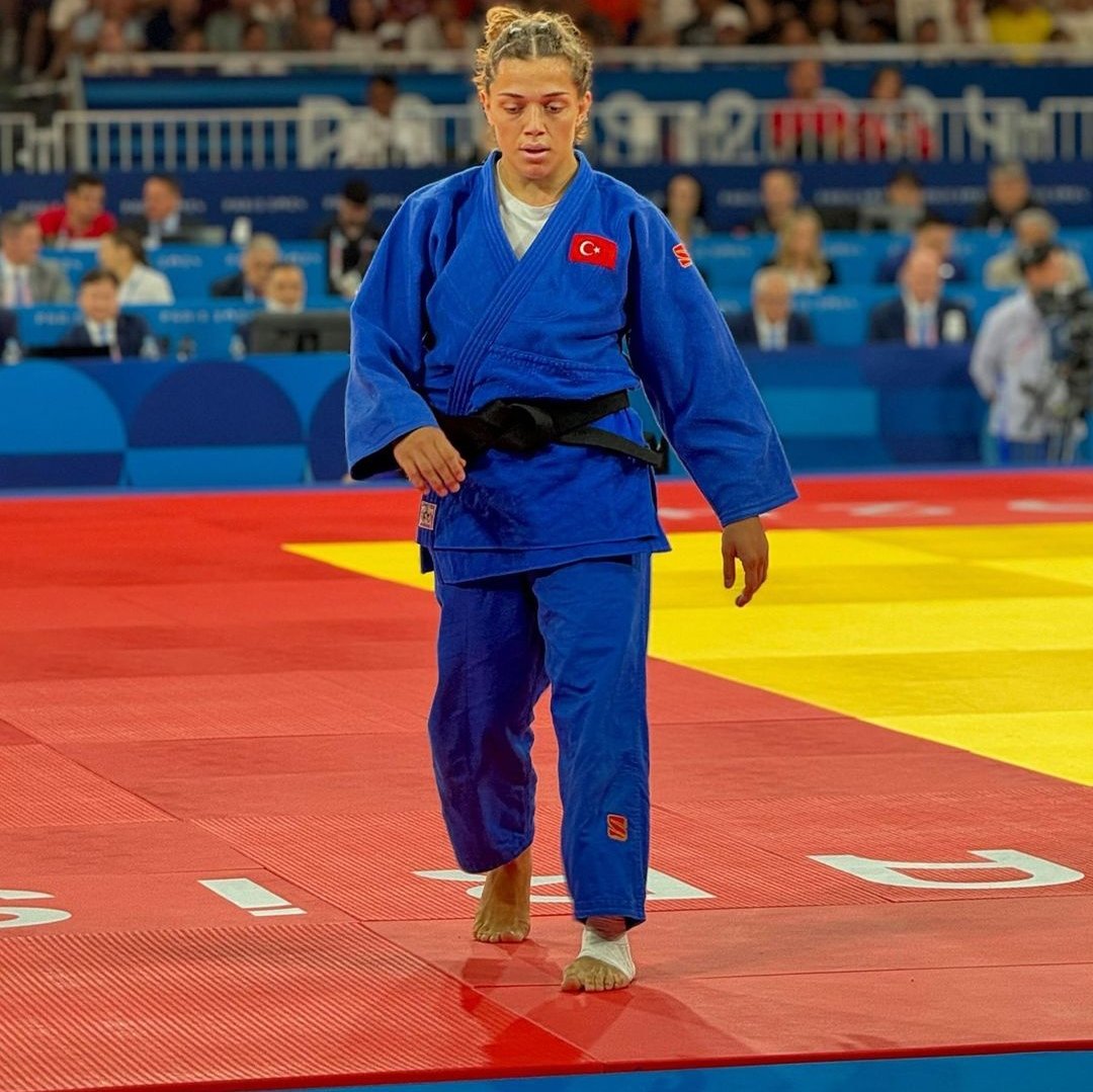 #Paris2024 Judo kadınlar 70 kg'da temsilcimiz Figen Ögel son 32 turunda ippon ile mağlup oldu ve olimpiyatlara veda etti.

#Olympics #OlympicGames
