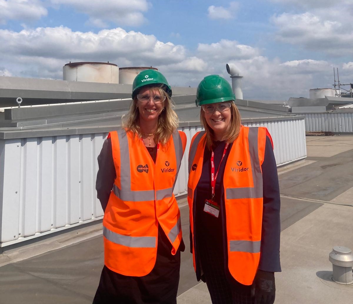 CCSA (@the_ccsa) on Twitter photo Yesterday CCSA UK Director Olivia Powis attended a visit of the HyNet cluster with Industry Minister <a href="/LabourSJ/">Sarah Jones MP</a>. HyNet will play a key role in decarbonising the North West of England and facilitating the production of low carbon products. Accompanied by HyNet reps, the Minister Yesterday CCSA UK Director Olivia Powis attended a visit of the HyNet cluster with Industry Minister <a href="/LabourSJ/">Sarah Jones MP</a>. HyNet will play a key role in decarbonising the North West of England and facilitating the production of low carbon products. Accompanied by HyNet reps, the Minister
