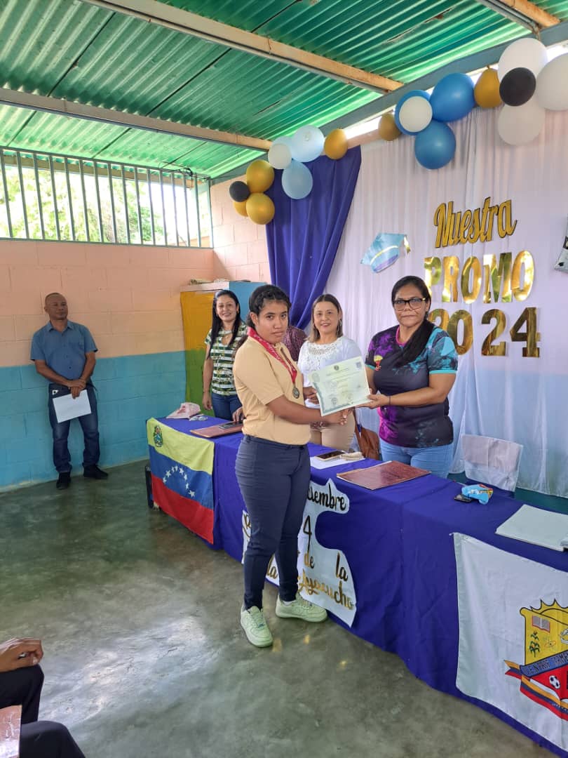 U.E.N. Prof Carmen Sorelis Reyes Morillo tweet media