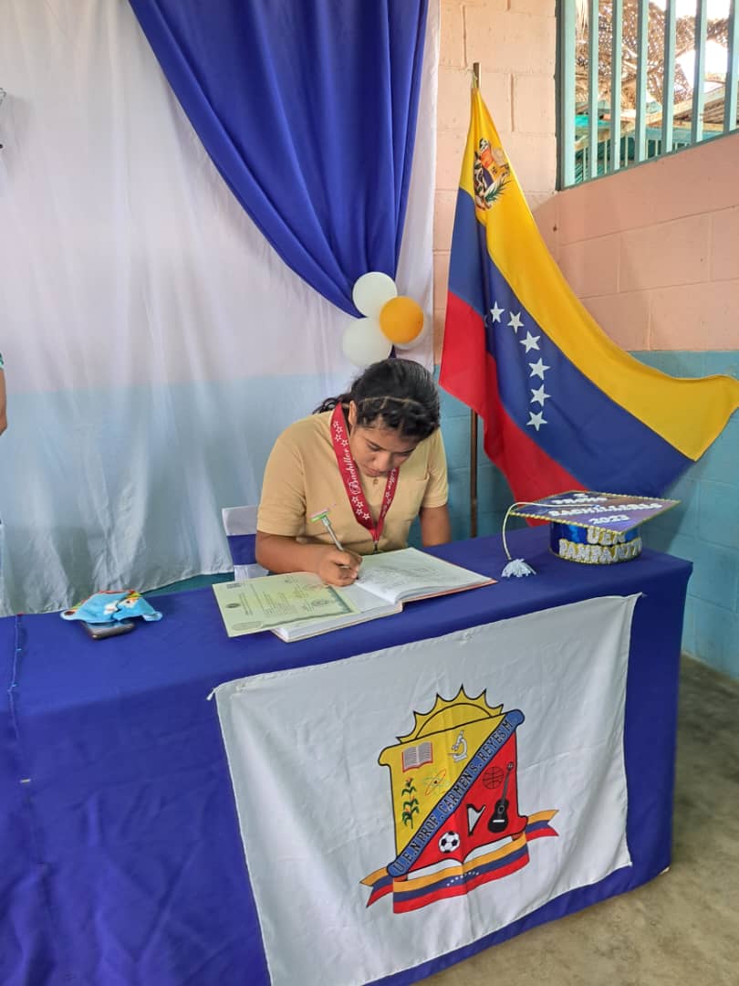 U.E.N. Prof Carmen Sorelis Reyes Morillo (@uenpampanito270) on Twitter photo Acto de entrega de títulos de Bachiller 2023- 2024 a la II promoción de la <a href="/UENPampanito270/">U.E.N. Prof Carmen Sorelis Reyes Morillo</a> #Urdaneta <a href="/_LaAvanzadora/">Yelitze Santaella</a> <a href="/cdcelara/">Centro de Desarrollo de la Calidad Educativa Lara</a> <a href="/EleamerAbdala/">Eleamer Elkatrib</a> @MPPEDUCACION <a href="/Educacionlara/">Educación Lara</a> @ Acto de entrega de títulos de Bachiller 2023- 2024 a la II promoción de la <a href="/UENPampanito270/">U.E.N. Prof Carmen Sorelis Reyes Morillo</a> #Urdaneta <a href="/_LaAvanzadora/">Yelitze Santaella</a> <a href="/cdcelara/">Centro de Desarrollo de la Calidad Educativa Lara</a> <a href="/EleamerAbdala/">Eleamer Elkatrib</a> @MPPEDUCACION <a href="/Educacionlara/">Educación Lara</a> @